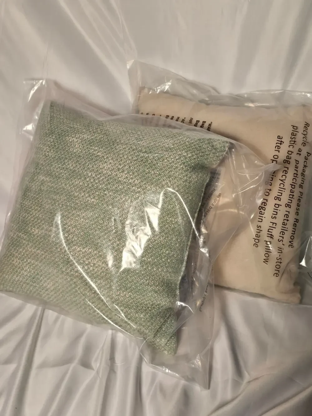 Room Essentials 2 Pack Green Heathered Accent Pillow
